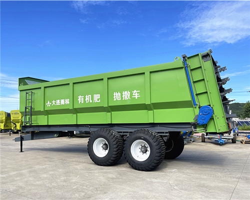 16立方大型農(nóng)用撒糞機(jī)